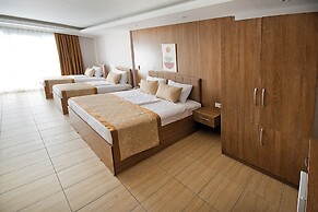 Lion City Otel