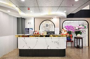 Red Sun Airport Saigon Hotel