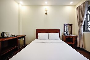 Red Sun Airport Saigon Hotel