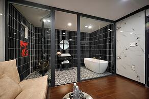 Red Sun Airport Saigon Hotel