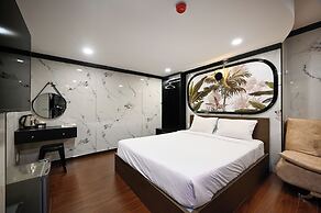 Red Sun Airport Saigon Hotel