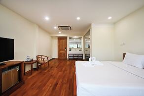 Red Sun Airport Saigon Hotel