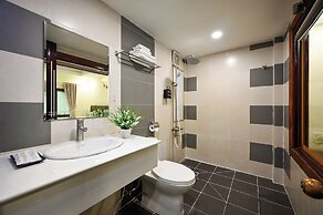 Red Sun Airport Saigon Hotel