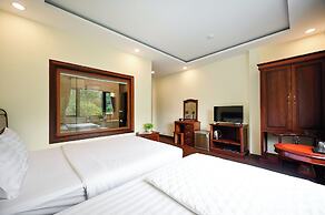 Red Sun Airport Saigon Hotel