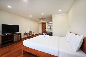 Red Sun Airport Saigon Hotel