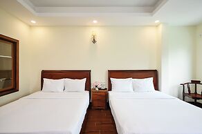 Red Sun Airport Saigon Hotel
