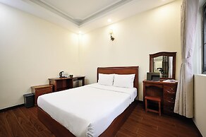 Red Sun Airport Saigon Hotel