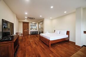 Red Sun Airport Saigon Hotel