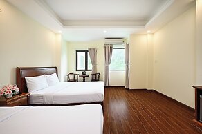 Red Sun Airport Saigon Hotel