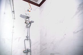 Ruby Riverside Hotel & Hostel