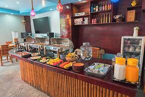 Ruby Riverside Hotel & Hostel