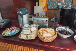 Ruby Riverside Hotel & Hostel