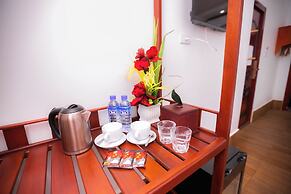 Ruby Riverside Hotel & Hostel