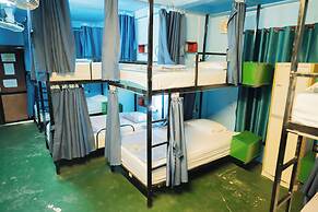 Ruby Riverside Hotel & Hostel