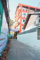 Ruby Riverside Hotel & Hostel