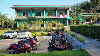 Tum Mai Kaew Lanta Resort