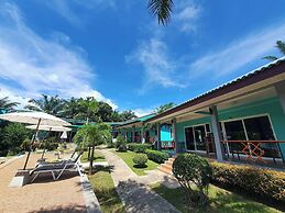 Tum Mai Kaew Lanta Resort