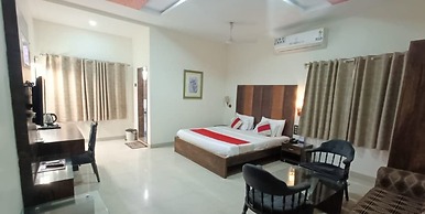 Hotel Ranjeet - Akola