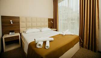 Hotel City