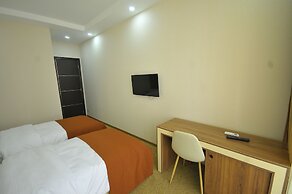 Hotel City
