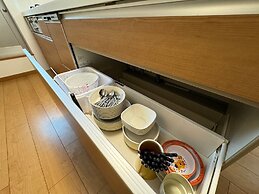 eRapos House Imamiya