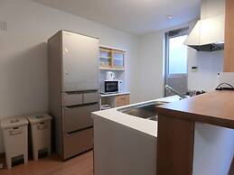 eRapos House Imamiya