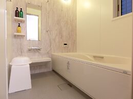 eRapos House Imamiya