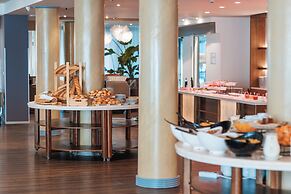 Palmon Bay Hotel & Spa