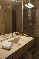 Palmon Bay Hotel & Spa