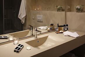 Palmon Bay Hotel & Spa
