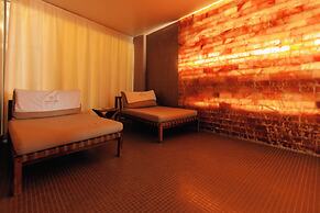 Palmon Bay Hotel & Spa