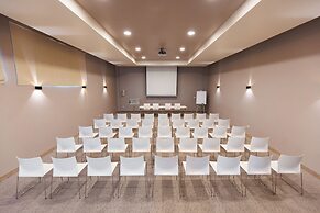 Palmon Bay Hotel & Spa