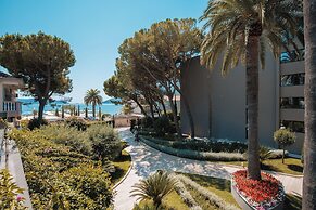 Palmon Bay Hotel & Spa