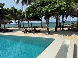 MANOLO Beach Resort