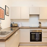 The Mitcham Wonder - Stylish 2bdr Flat
