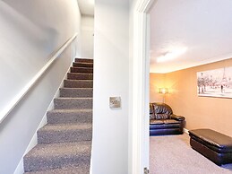 Taylor Close Holiday Home