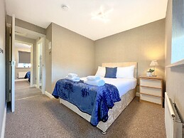 Taylor Close Holiday Home