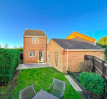 Taylor Close Holiday Home