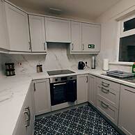 3br Ormeau Chic House