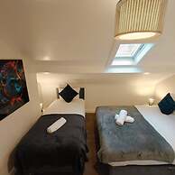 3br Ormeau Chic House