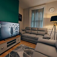 3br Ormeau Chic House