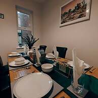 3br Ormeau Chic House