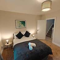 3br Ormeau Chic House