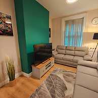 3br Ormeau Chic House