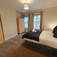 3br Ormeau Chic House