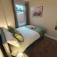 3br Ormeau Chic House