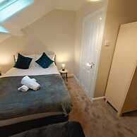 3br Ormeau Chic House