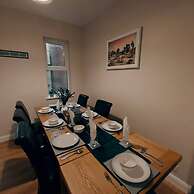 3br Ormeau Chic House