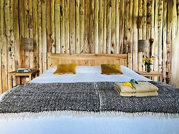 Dream the days away - The Rustic Barn