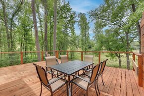 Lakefront Ridgeway Home w/ Deck & Fire Pit!